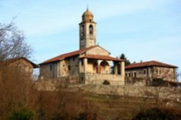 Veduta della chiesa parrocchiale (Foto di Alessandro Vecchi)